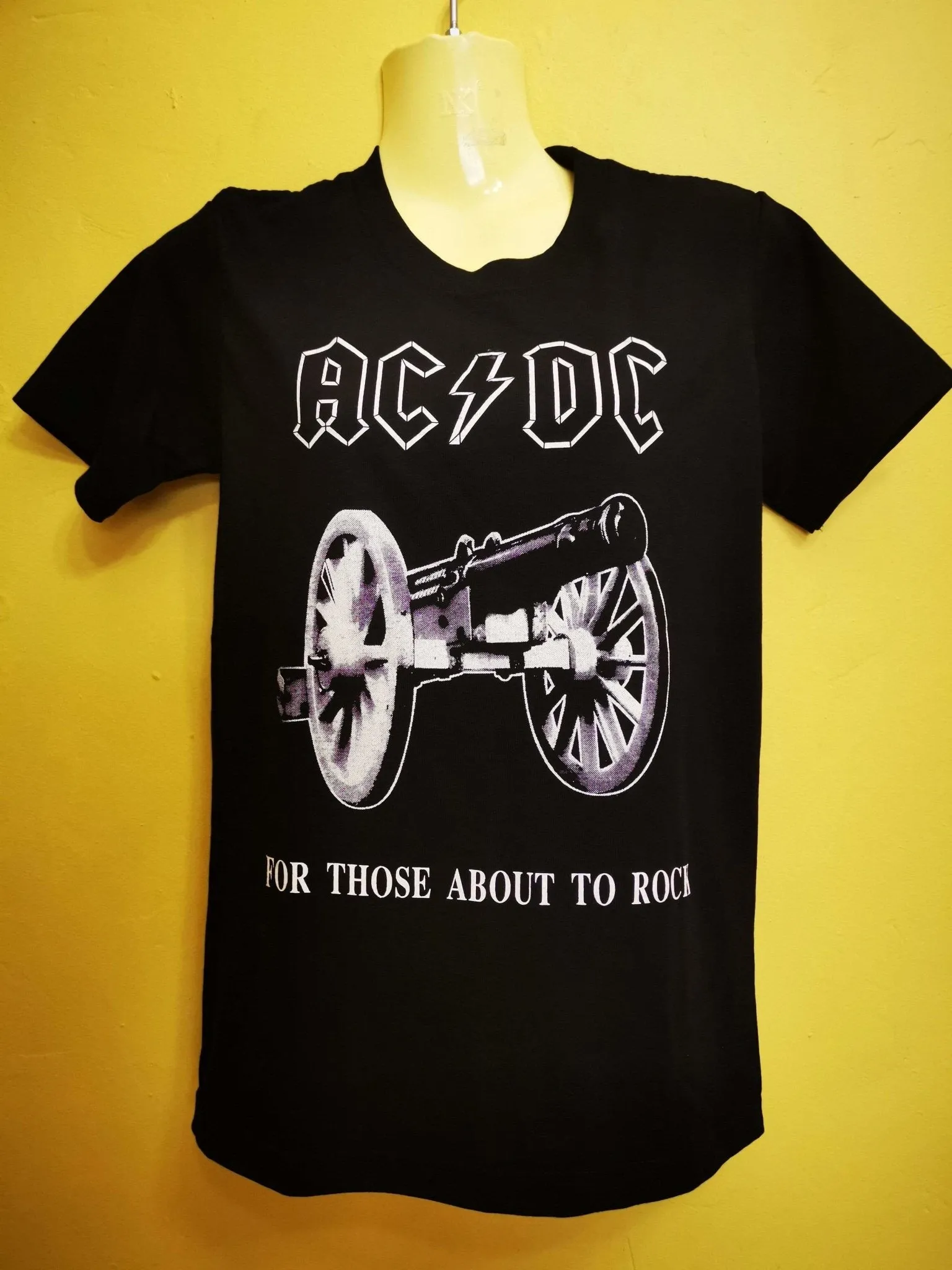 AC/DC  T-shirt