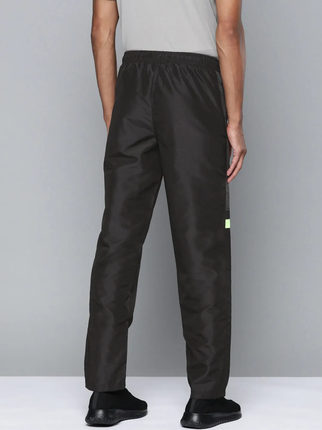 Alcis Men Black Solid Track Pants