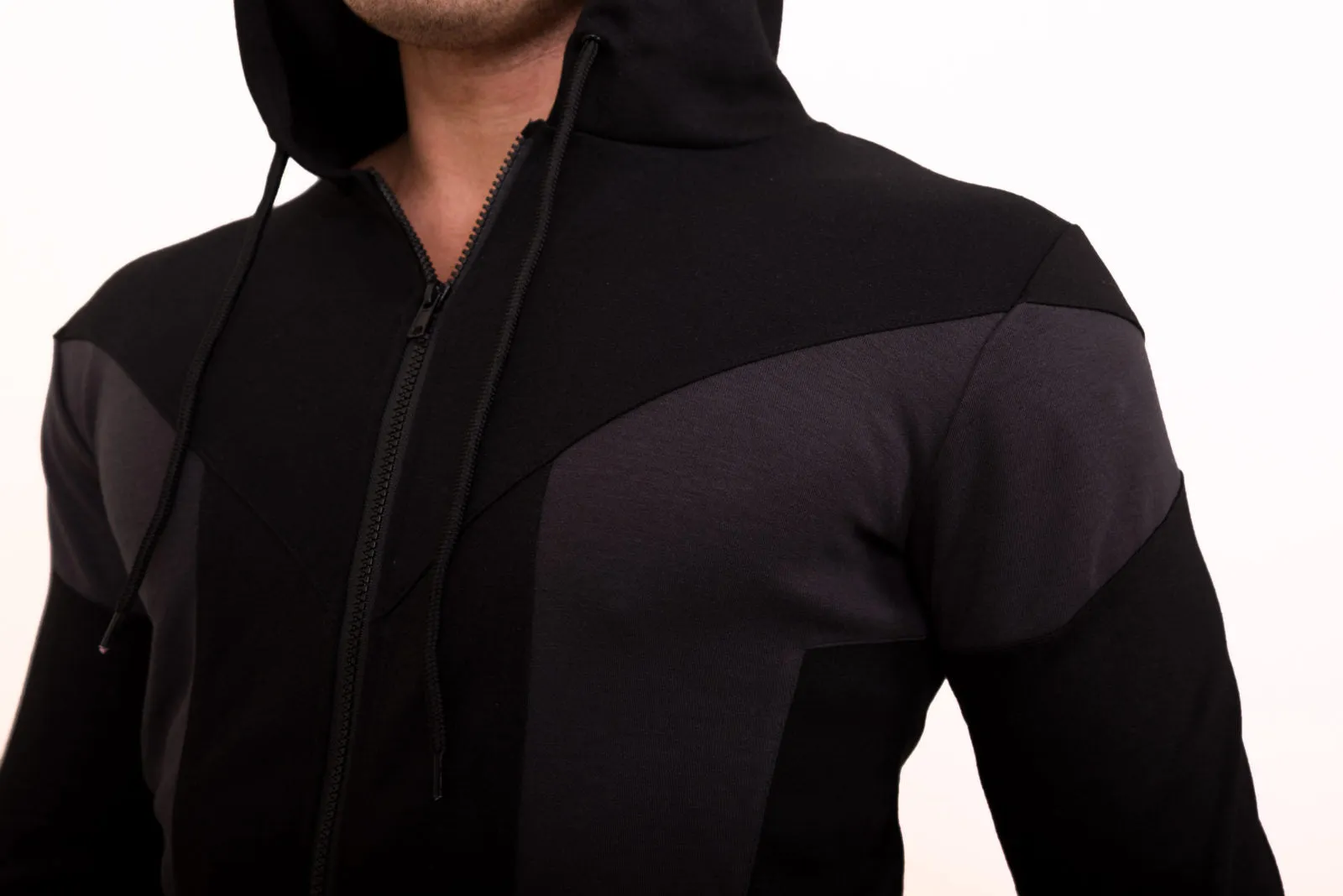 BLACK WOLF CUT GYM HOODIE