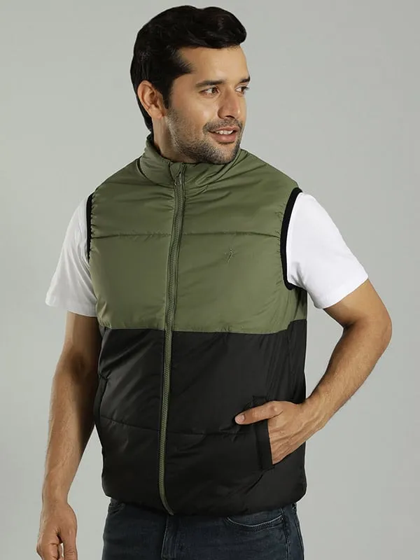 Men Color Block Sleeveless Gilet